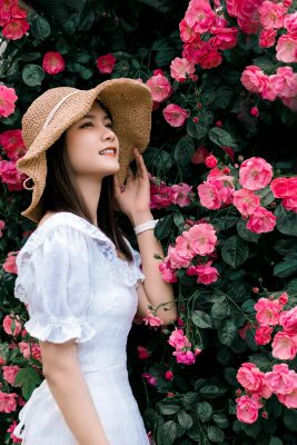 你的奶好大让老子摸摸的说说